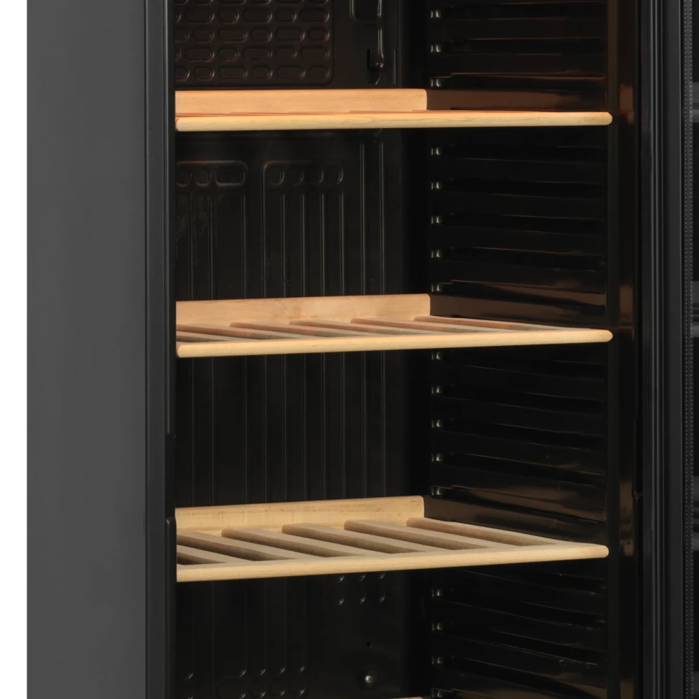 mobiliario-contract-expositor refrigerado para 118 botellas de vino 1
